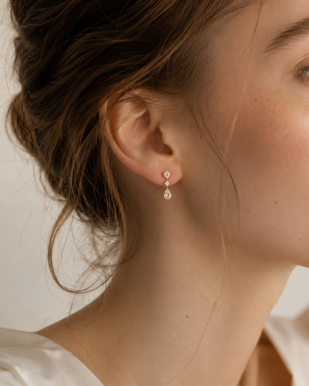 Elegant Teardrop Drop Earrings