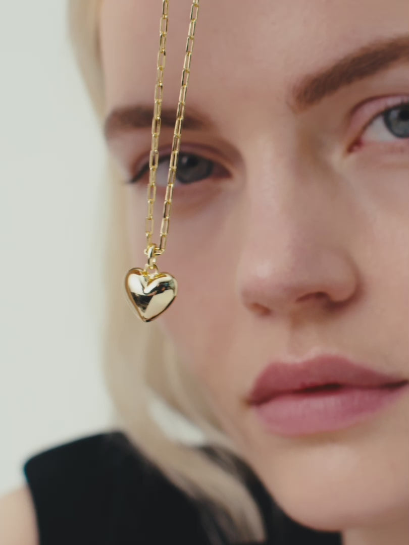 Heart Gold Pendant Necklace